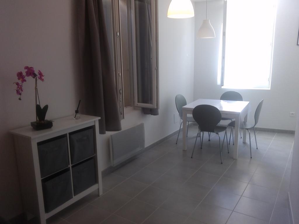 Ferienwohnung Colombe LʼIsle-sur-la-Sorgue Exterior foto